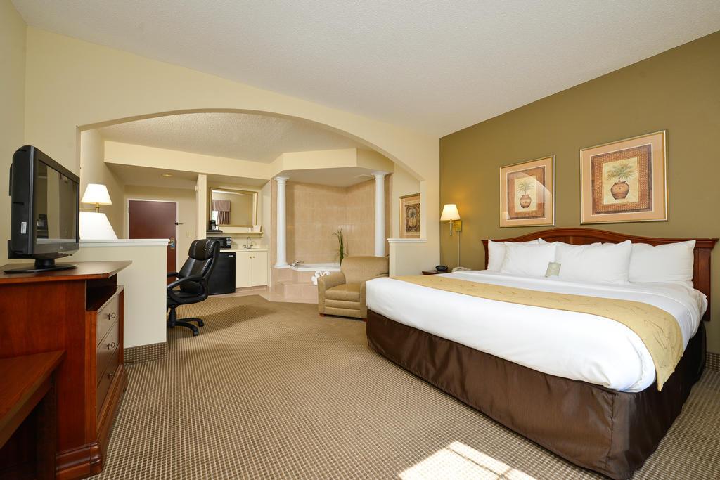 Comfort Suites Myrtle Beach Central Екстер'єр фото