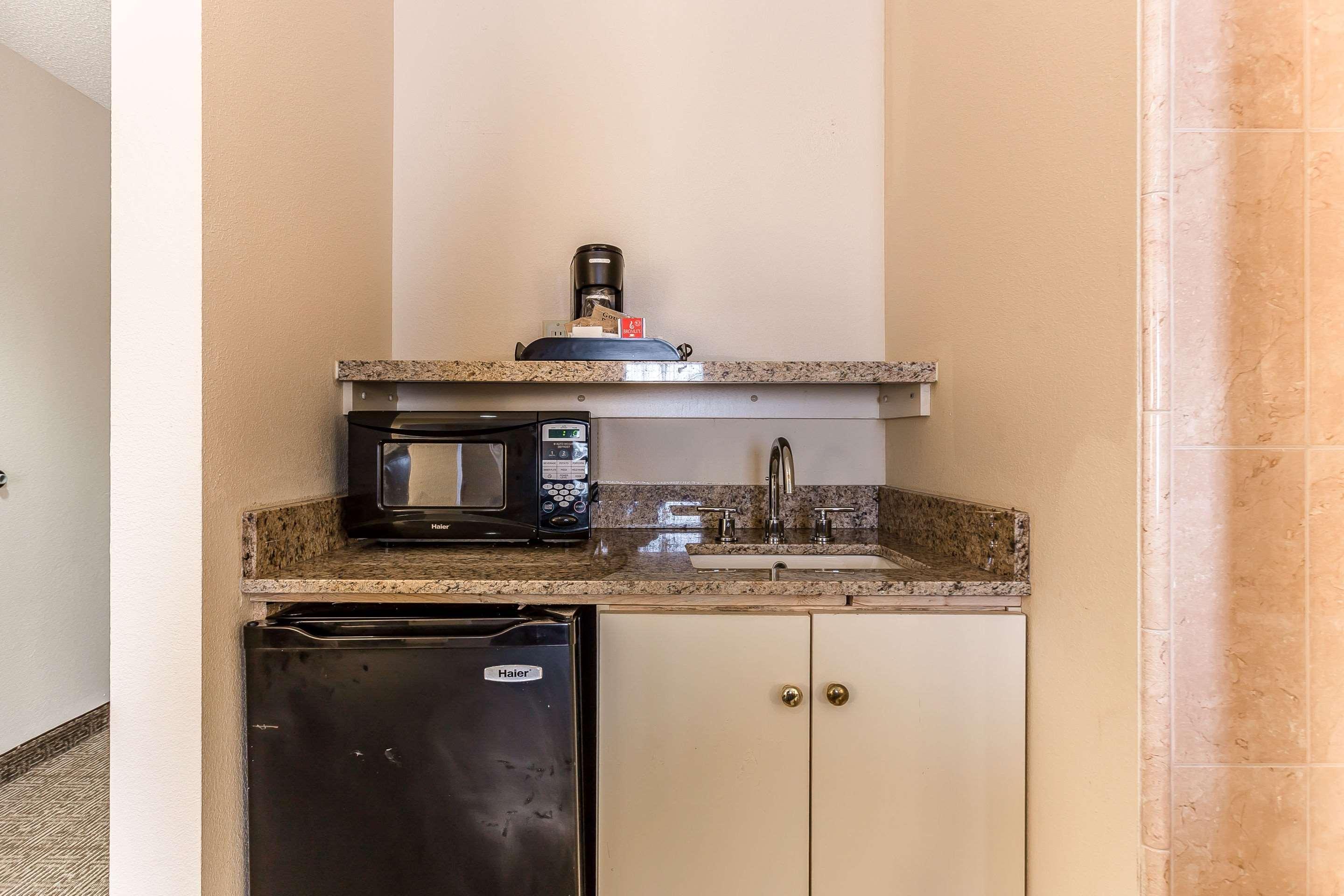Comfort Suites Myrtle Beach Central Екстер'єр фото
