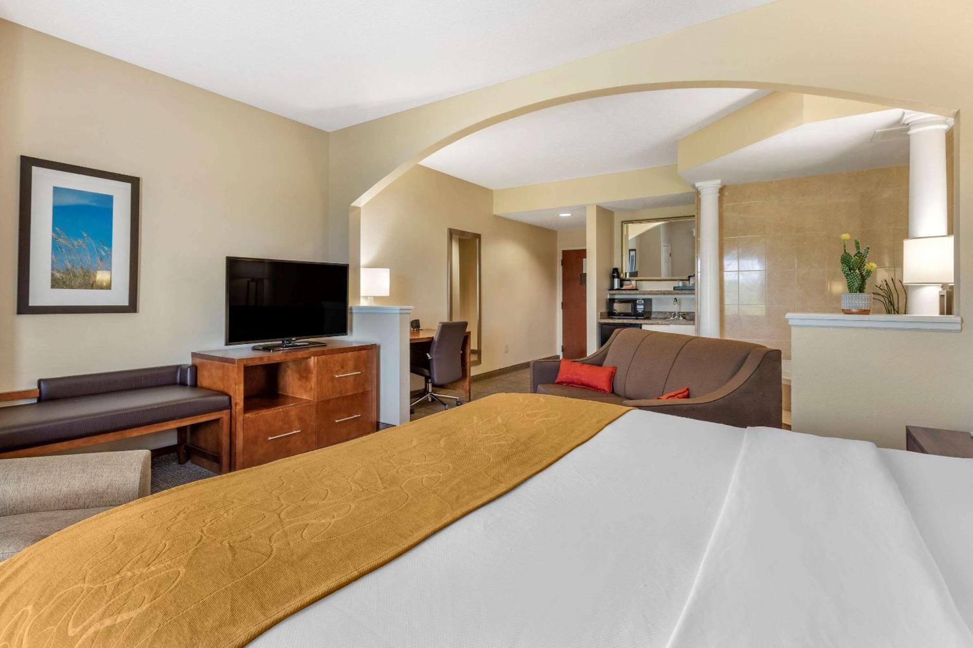 Comfort Suites Myrtle Beach Central Екстер'єр фото
