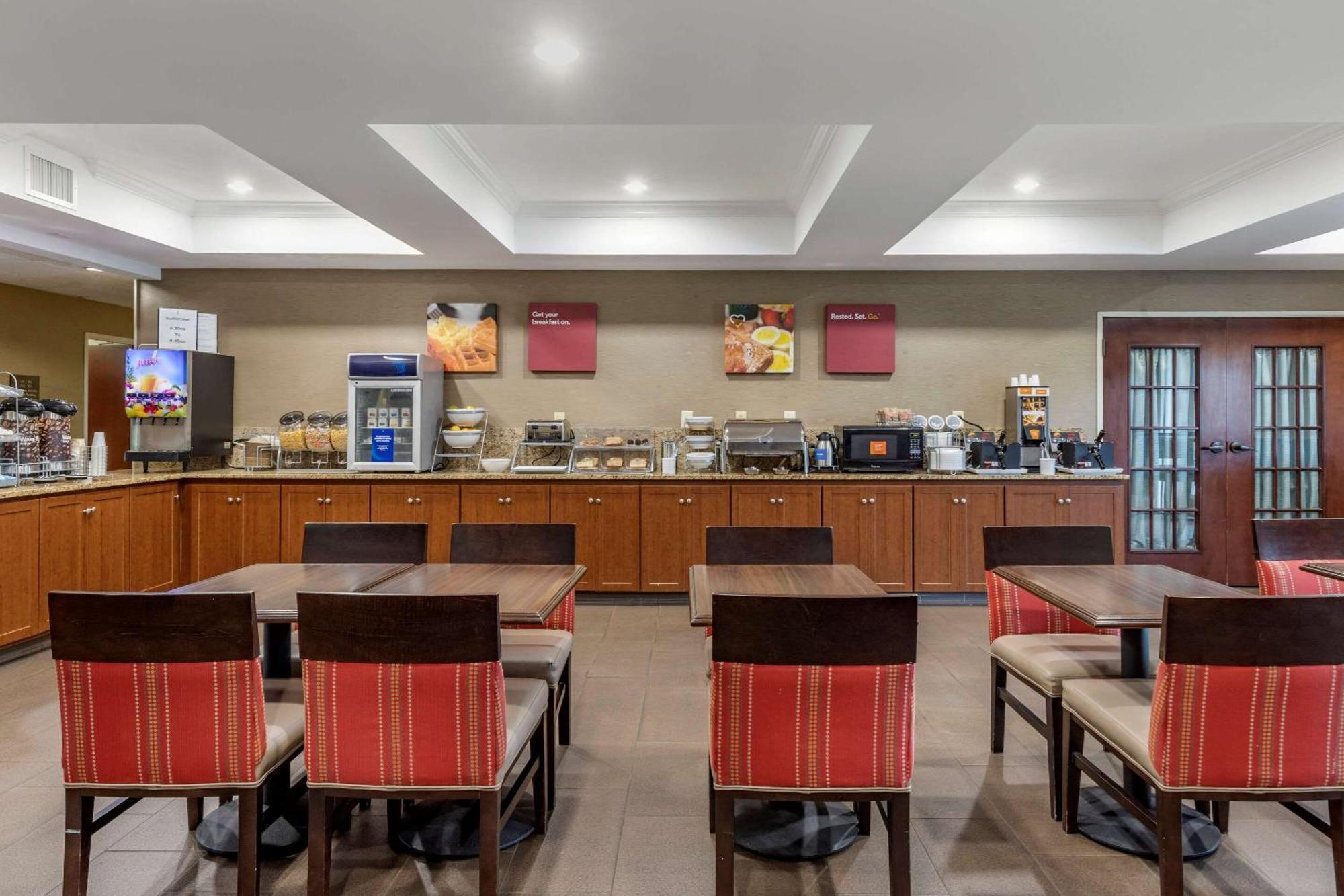 Comfort Suites Myrtle Beach Central Екстер'єр фото